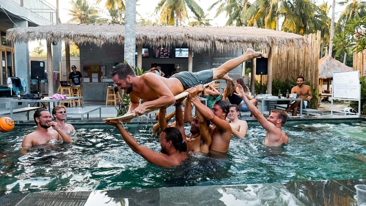 Хостел Lotide Surf Camps Lombok Kuta  Экстерьер фото