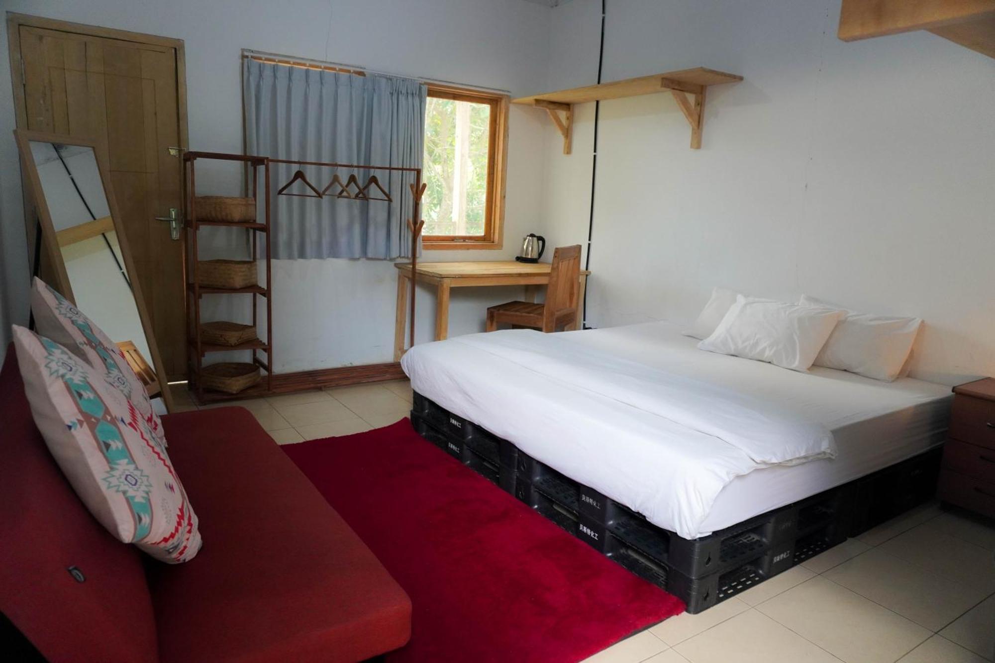 Хостел Lotide Surf Camps Lombok Kuta  Экстерьер фото
